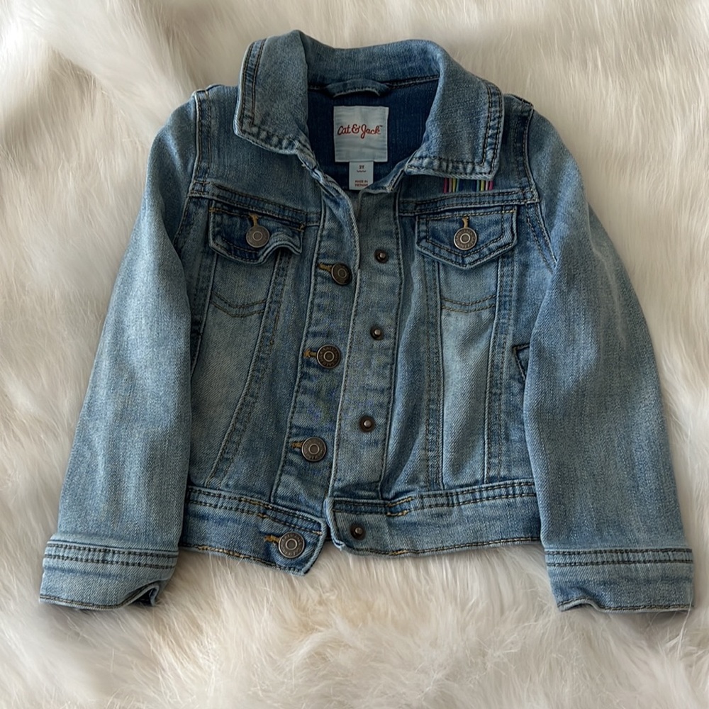 Cat and jack jean jacket toddler 2t rainbow blue preowned - Picture 3 of 3